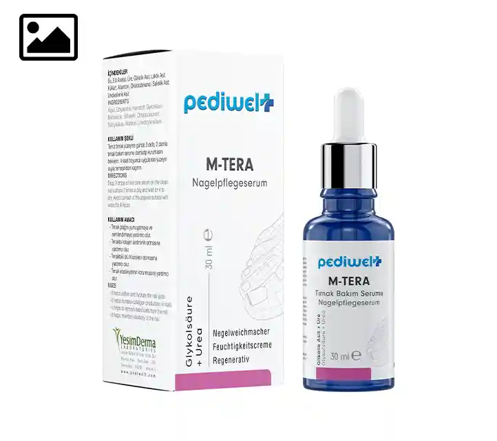 Pediwel markası M-TERA tırnak bakım serumu şişelerini, ambalaj kutularını ve damlalıklı pipetleri çeşitli açılardan sergileyen, yüksek kaliteli 3D render stüdyo katalog tasarımı.